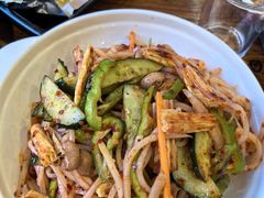 -韩风烤牛肉冷面店