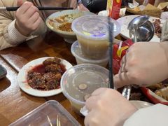 -爆炸头阿姨小四川正宗川味小吃(无任何分店)