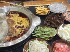 -重庆故事姊妹老火锅(财经学院店)