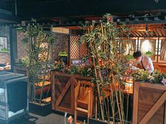 -洞庭土菜小炒馆(易发广场店)