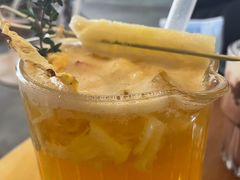 金凤梨冻乌龙茶-CHILLAX轻乐时(侨建·Hi City店)