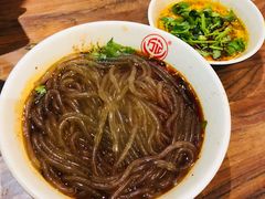 -万记麻辣烫国展总店