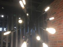-拉亚汉堡经典餐厅(商城路店)