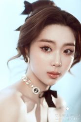 -艾米丽婚纱礼服