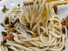 -牛八宝桂林米粉(八里庄店)