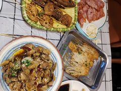 -顶峰夜宴·龙虾烧烤大排档(九江学院店)