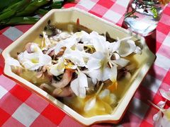 -龙桥私厨·姜花菊花过桥鱼·顺德菜(容桂店)