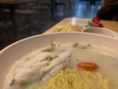 -玖鲜小笼(中山广场店)