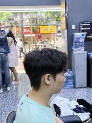 -藤野造型专业烫染接发