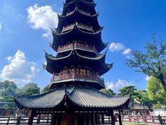-龙华寺
