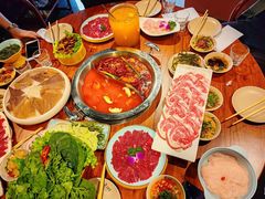 -东巴婆婆云南鱼豆花火锅(大东门店)