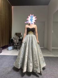 点击看大图 -伯瓷皇后婚纱艺术空间