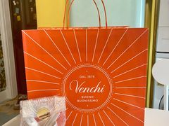 -VENCHI 闻绮(北京国贸商城店)