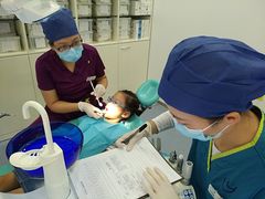 -岳辰齿科(浦东长泰店)