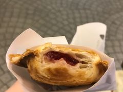 草莓芝士蛋糕派-粉粉乐鲷鱼烧(美罗城店)