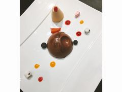 -广州塔卢特斯法国旋转餐厅