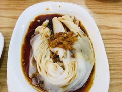 -三身人金新肠粉(丹霞店)