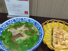 -丰登陕西水盆牛羊肉·泡馍