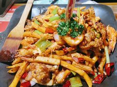 -炭舍干锅·烤鱼(扬名广场店)