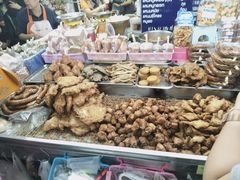 -瓦洛洛传统市场