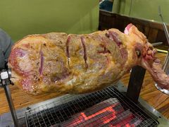 烤羊腿-柿子树炭烤羊腿(金台路店)