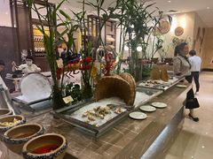 -南湖名都·景湖轩全日制餐厅·海鲜自助·东南亚风味·临湖而食
