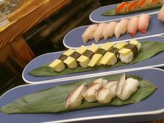 -广州万富希尔顿酒店·感趣自助餐厅·金秋蟹宴生蚝海鲜刺身