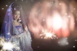 点击看大图 -九月鹰飞汉服摄影工作室