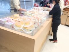 自助取餐区-Bread Talk 面包新语(荟聚店)