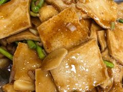 -梅利汴京烤鸭•开封豫菜地标店(东大街店)