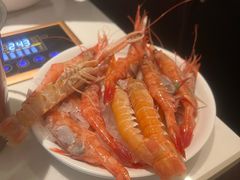 -雍容荟活帝王蟹活龙虾自助(苏宁旗舰店)