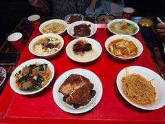 -蓝田九大碗民俗食府(蓝田店)