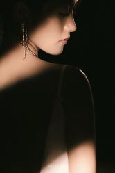 点击看大图 -挪娅婚纱摄影皇家会所