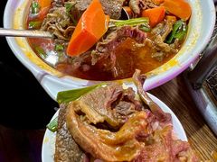 -霄汉牛三鲜湖北砂锅菜(万松园2店)