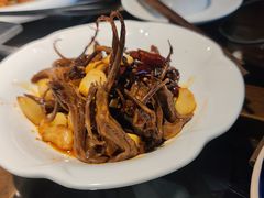 香辣鸭舌-张大胡子鱼头火锅酒楼(长益路店)