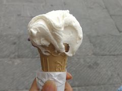 -Gelateria Dondoli