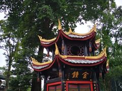 -峨眉山报国寺