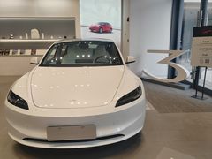 -TESLA 特斯拉(上海太古汇体验店)