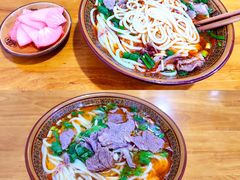 -包整·丝娃娃(一览甲秀楼风景店)