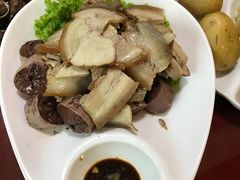 -鸿运美食府