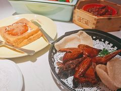 秘制脆皮乳鸽-避风塘·老港味餐厅(虹口龙之梦店)