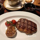 爱豪牛排馆，大口吃肉
