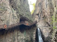 -龙潭大峡谷