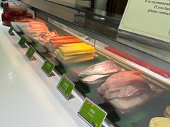 -亚洲国际大酒店·云顶阁旋转自助餐厅
