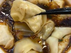 红汤辣馄饨-锡兴记(紫荆花路店)