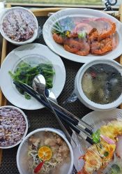 -臻康乃馨月子中心(集美店)
