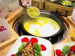 -一朵菌·野生菌探索家火锅(南亚店)