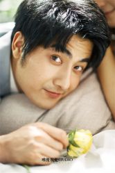 俏皮可爱-巴黎婚纱摄影工作室