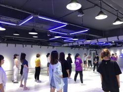 -唯舞空间