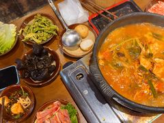 -黔有有贵州酸汤夺夺粉火锅(五味十字店)